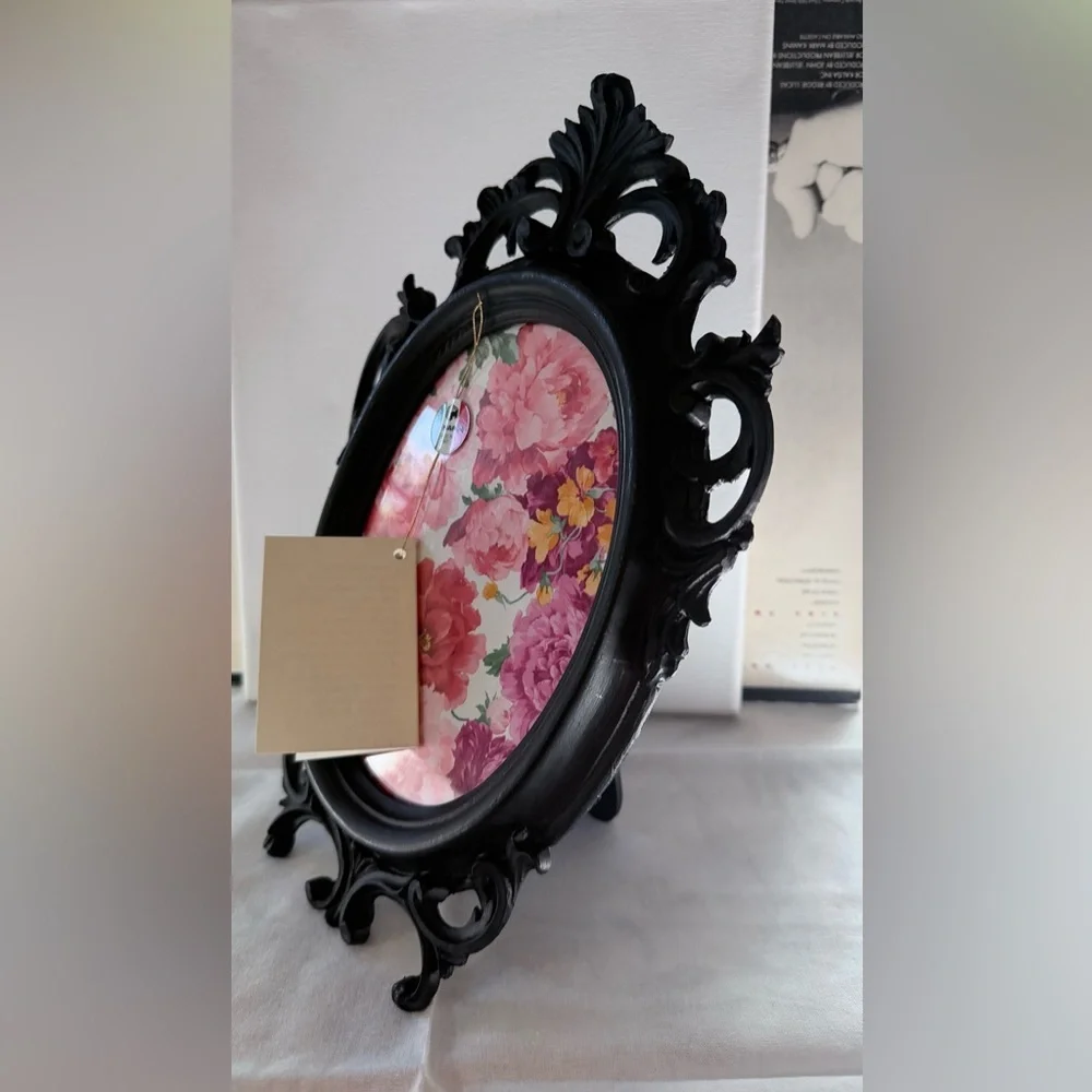 Elegant Black Ornate wooden Photo Frame made in Italy